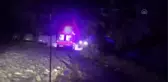 Kar nedeniyle yolu kapalı köydeki hasta ekiplerce hastaneye ulaştırıldı