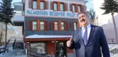 BAŞKANIN LÜKS KONUTU, 'MİLLET KONAĞI' OLDU