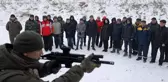 Savaşın ayak sesleri! Ukrayna ordusu olası bir Rus saldırısına karşı vatandaşlarına silah eğitimi vermeye başladı