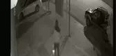 TARTIŞTIKLARI KİŞİNİN OTOMOBİLİNİ BENZİN DÖKÜP ATEŞE VERDİLER