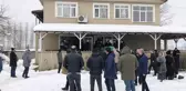 Ağabeyini kontrol etmek için gittiği evde cesedini buldu! Polis bahçedeki ayak izlerinin peşine düştü