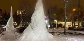Ankara'da Kuğulu Park'ın fıskiyeleri dondu