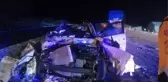 YOZGAT'TA KAMYONA ÇARPAN OTOMOBİLDEKİ 3 KİŞİ ÖLDÜ, 2 KİŞİ YARALANDI