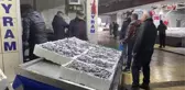 Balıkhaneden hamsi yoğunluğu