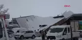 AKSARAY'DA KAR NEDENİYLE İŞ YERİNİN ÇATISI ÇÖKTÜ, 2 TIR'DA MADDİ HASAR