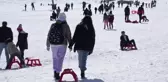 ÇOCUKLAR KARNE HEDİYESİ OLARAK KIZAKLA KAYDI
