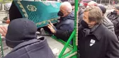 Erol Evgin'in ağabeyi son yolcuğuna uğurlandı! Ünlü sanatçının tabuta yaptığı son hamle yürekleri burktu