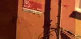 Bağcılar'da 3 katlı binanın bahçesinde göçük oluştu