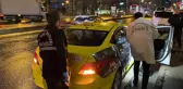 Kadıköy'de taksideki yolcu, şoförü silahla vurup kaçtı