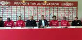 SPOR Antalyaspor'da yeni transferler için imza töreni düzenlendi
