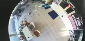 Son dakika... Otomobilin iş yerine girdiği kaza kamerada