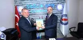 AK Parti'li Turan'dan eski milli sporcu Büyükuncu ile HDP'li Kaya'ya tepki