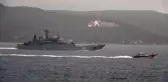 Rus savaş gemileri peş peşe Çanakkale Boğazı'ndan geçti