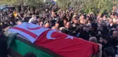 Halil Falyalı son yolculuğuna uğurlandı! Cenazede dikkat çeken isimler ve görüntüler