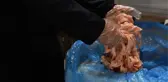 İnsan sağlığı bir kez daha hiçe sayıldı! Kaçak tavuk operasyonunda şoke eden görüntü