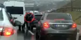 Beykoz'da eli bıçaklı trafik magandası dehşeti yaşattı! O anlar kamerada