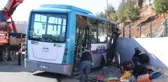 Son dakika haberi! HALK OTOBÜSÜ İLE AFAD ARACI ÇARPIŞTI: 1 ÖLÜ, 3 YARALI