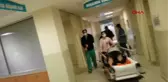İNEGÖL'DE ÇUKURA GİREN FORKLİFT DEVRİLDİ; 2 YARALI