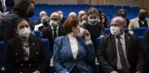 İYİ Parti Genel Başkanı Akşener, huzurevinde tanışan çiftin nikah şahitliğini yaptı