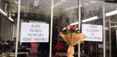 Tantuniciden Sevgililer Günü protestosu: Sevgilileri dükkana kabul etmedi