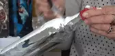 Atık şişeler kadınların elinde sanat eserine ve terapiye dönüştü