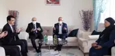 Vali Demirtaş'tan Gara şehidi Vedat Kaya'nın ailesine ziyaret