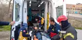 Yamaçtan dereye düşen iki çocuğu itfaiye kurtardı