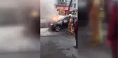 Motoru alev alan otomobildeki yangın söndürüldü