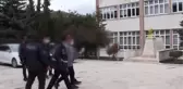 Tamire gelen araçların aküsü çalan 2 şüpheli tutuklandı