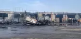 Sanayi sitesinde çıkan yangında 10 dükkan ve 3 tır yandı (2)