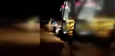 ZONGULDAK - Çayda mahsur kalan iki kişi iş makinesiyle kurtarıldı