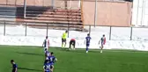Sahaya giren davetsiz misafire hakem müdahalesi