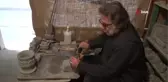Karacadağ eteklerinden topladığı taşları sanat eserine dönüştürüyor