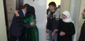 Son dakika haberi: Hakkari Valisi Akbıyık, Yüksekova'da şehit aileleriyle kadın kooperatifi üyelerini ziyaret etti