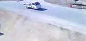 Yardım bahanesiyle kandırdıkları 2 yaşlı kadının kefen parasını çaldılar