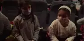 İzmirli iş kadını dezavantajlı bölgelerde yaşayan çocukları tiyatroyla tanıştırıyor