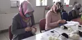 Erzurumlu kadınlar hem el becerilerini geliştiriyorlar hem de aile bütçelerine de katkı sağlıyorlar