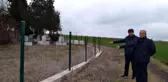 Son dakika... Mezarlık demirlerini çalan hırsızlara muhtardan tepki, 