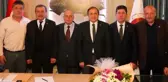 Bilecik Belediye Başkan Vekili Tüfekçioğlu, ilk gününde çiçeklerle karşılandı