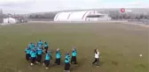 Ev kadınlarının oluşturduğu 'Dimi Spor' yeşil sahalara çıktı