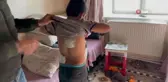 Okula giderken iki köpeğin saldırısına uğrayan çocuk güçlükle kurtarıldı