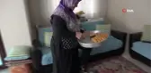 67 yaşındaki kadın engelli oğlu ile hayat mücadelesi hayran bırakıyor