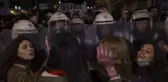 Beyoğlu'nda izinsiz Dünya Kadınlar Günü yürüyüşü önlendi