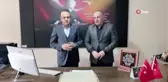 Uludere Belediye Başkanı Ürek'ten sınavlara hazırlanan öğrencilere kitap desteği