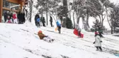 BEYKOZ'DA PARK VE SOKAKLARDA KAYAK PİSTİ OLDU