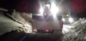 Karla mücadele ekipleri önce hasta sonra cenaze için seferber oldu