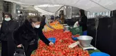 Kar yağışından dolayı sevkiyatı yapılamayan meyve ve sebzelerin fiyatları arttı
