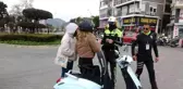 Marmaris'te motosiklet sürücülerine kask uygulaması