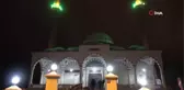 Berat Kandili'nde eller duaya açıldı