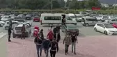 SOSYAL MEDYADA TARTIŞAN AKRABALAR ARASINDAKİ TAŞ, SOPA VE BIÇAKLI KAVGADA 12 ŞÜPHELİ ADLİYEYE SEVK EDİLDİ